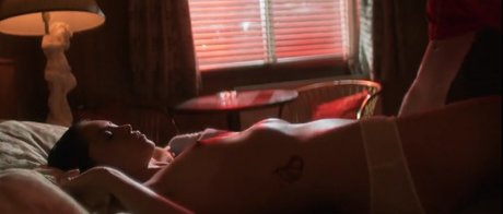 Rosa Salazar star art img