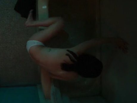 Rosa Salazar model high quality img