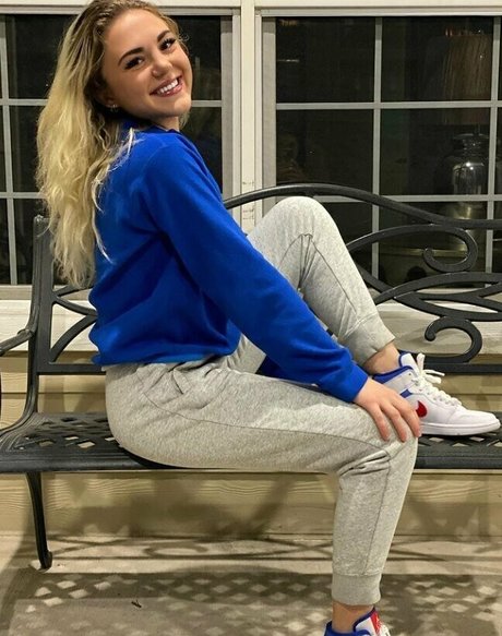 caitlynbabyxx model beautiful images