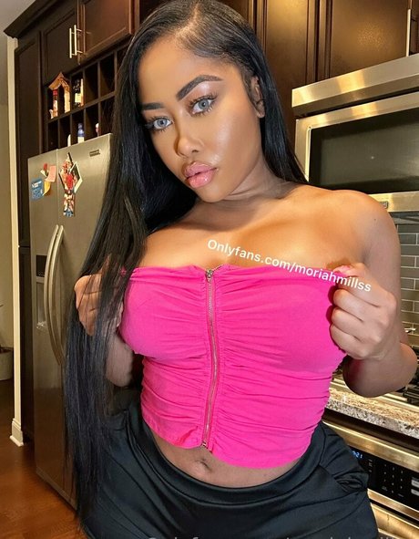 moriahmillss beautiful model image