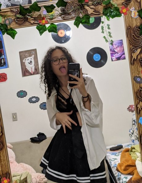 Thesuusu hot star images