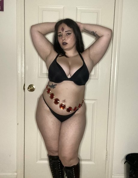 Angela Cordelia model best images