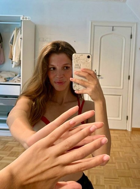 lovvejane pornographic model image