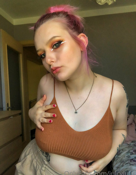 juicyjuus pornstar perfect archive