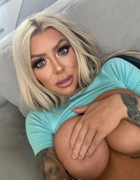 karmarx pornstar pretty images