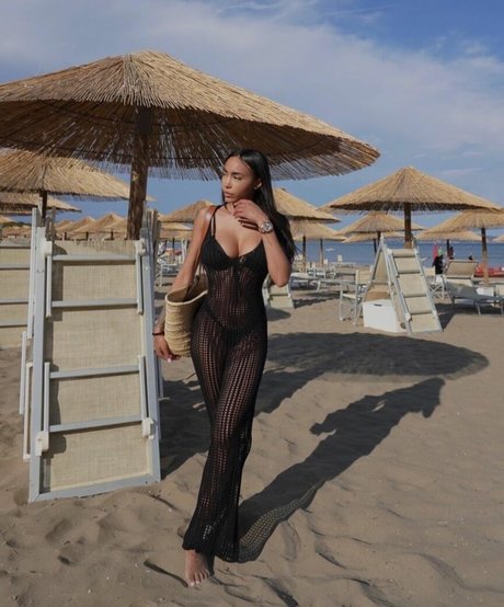 Paola Henriquez pornographic actress galleries