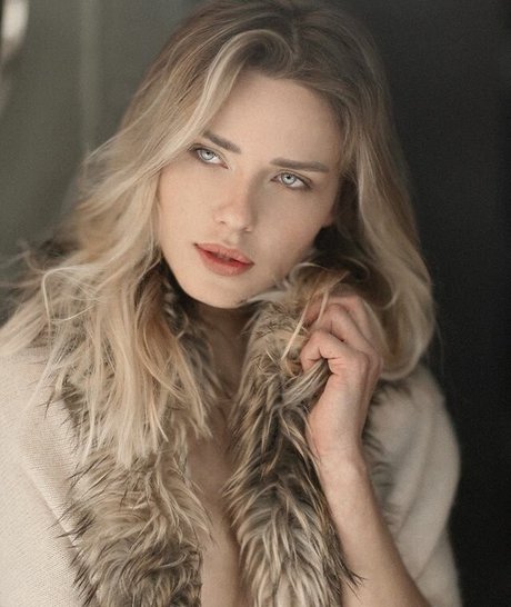 Eve Tsur xxx star pictures