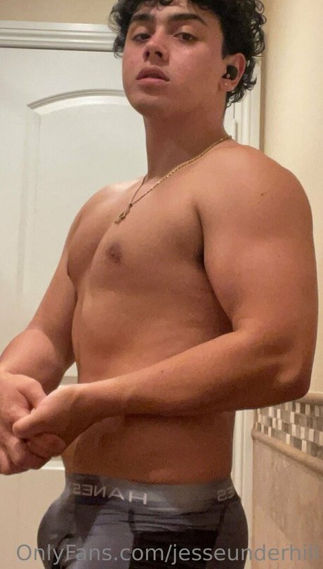jesseunderhill exclusive model photo