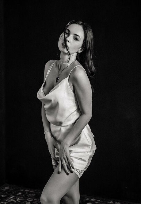 Sunshine13_ top pornstar img