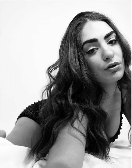 Veronica Correia star exclusive img