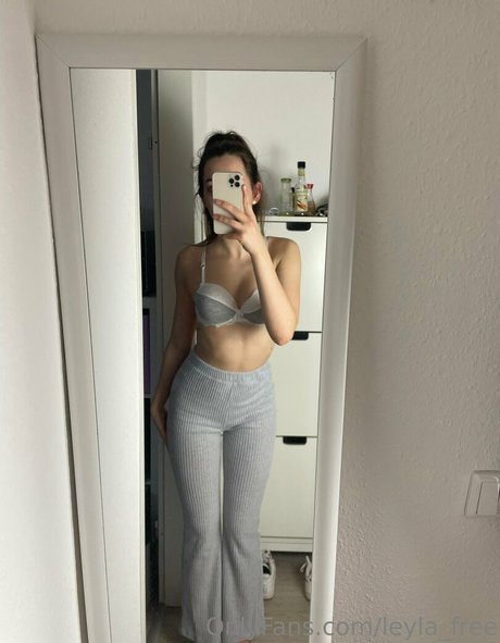 leyla free model hd photo