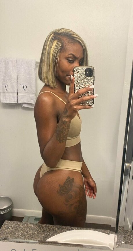 onyxxxxxx adult model pictures