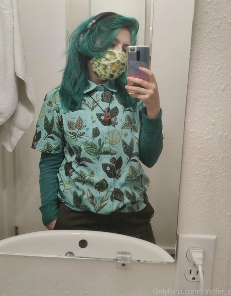 calcifer s model nude pics