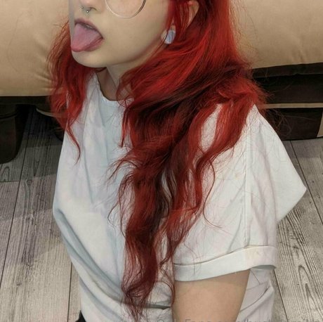 bustykimiko exclusive actress photos