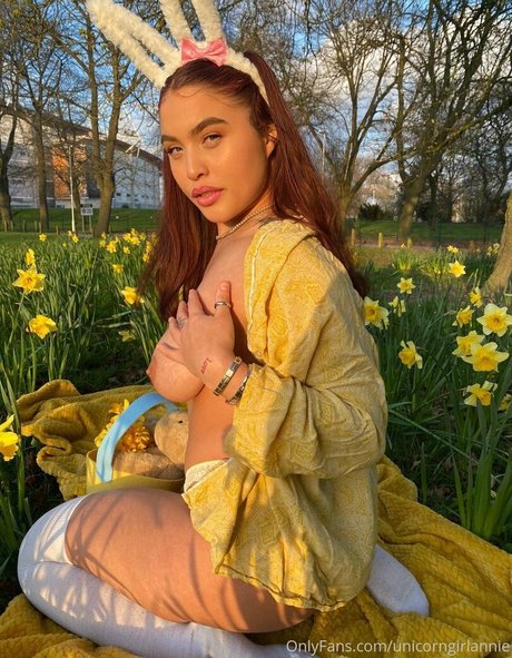 annietaboo best actress pictures