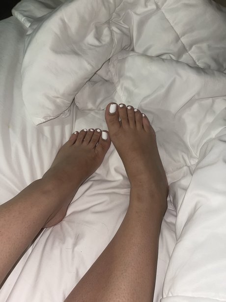 Sarai Valenzuela nice model image