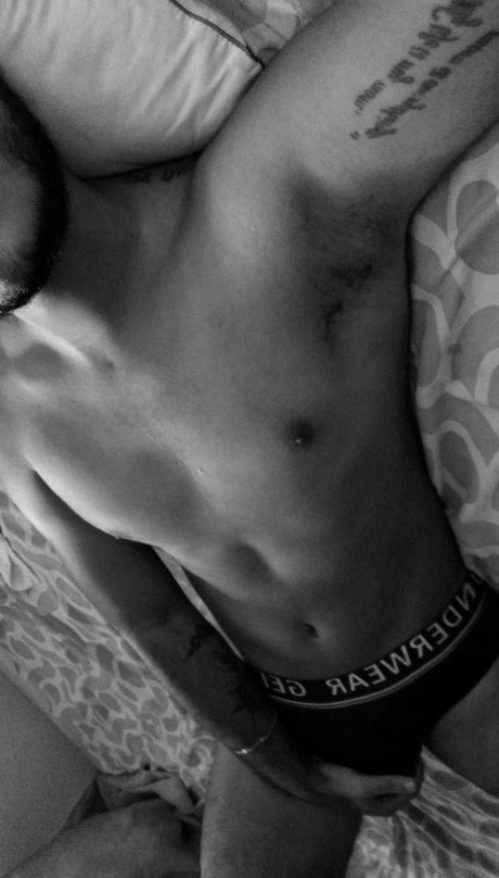 Santiago Ram n Chaux star top photos