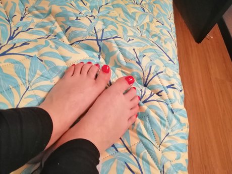 Sxyfoots pornstar adult pics