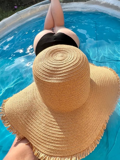 Szafyna model nudes pictures