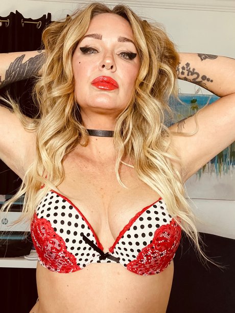 Ryan Lovemodel star pretty photos