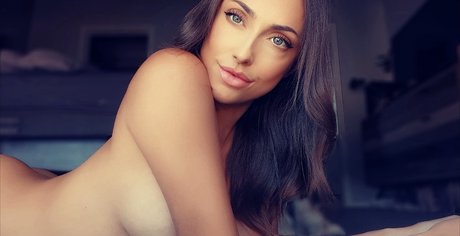 Sarah Kate naked star gallery