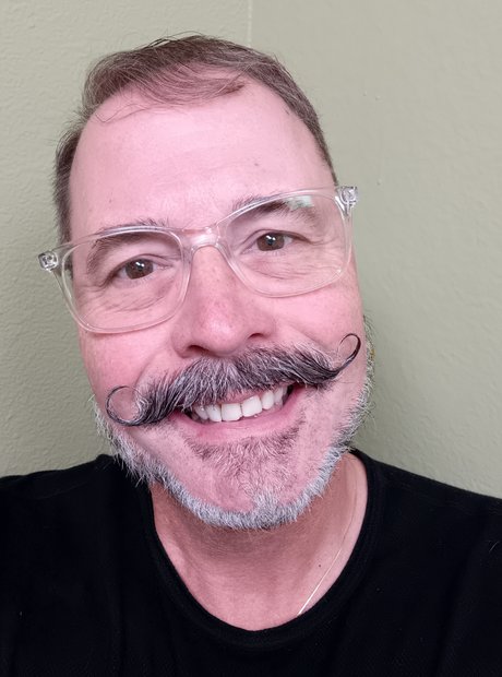 St Pete Kilted Painter pornstar erotic pics