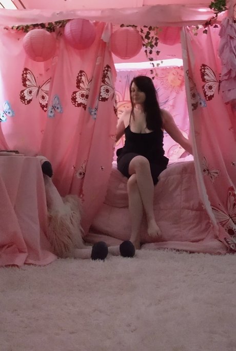 Harmony Campbell naked star picture