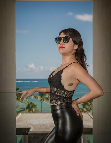 Sexy girl packs_ beautiful pornstar pic