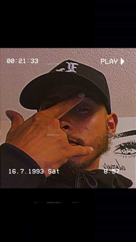 Raymond Hernandez model hot gallery