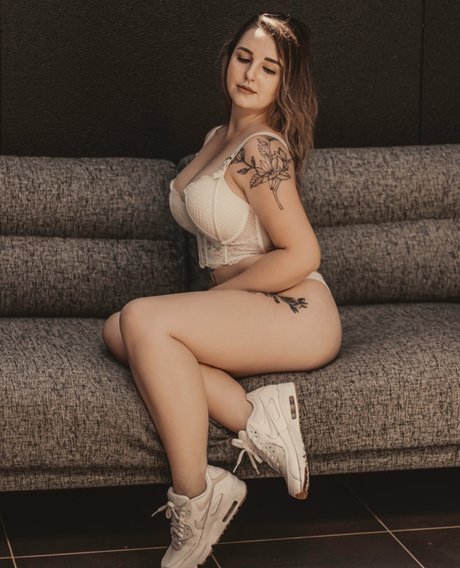 Laura Vanderbooben free model pics