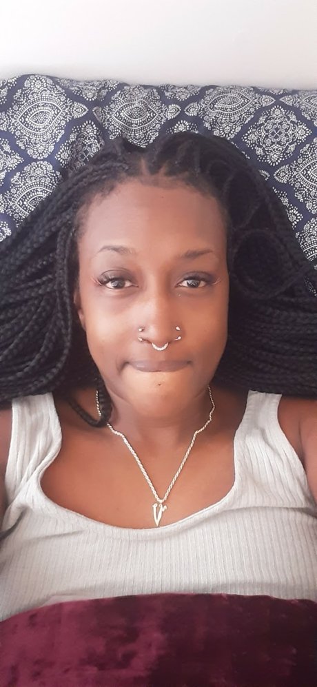 Funquita Skeelow exclusive model pics