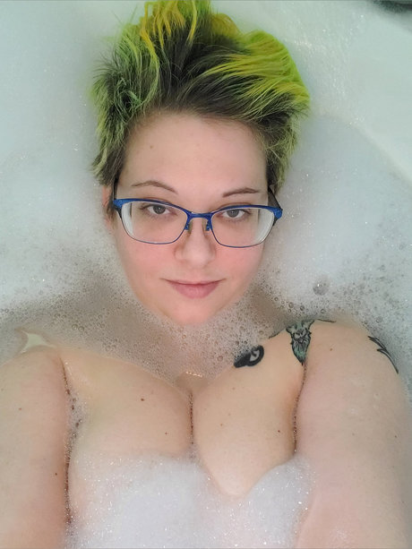 Chaos Kitten xxx star gallery