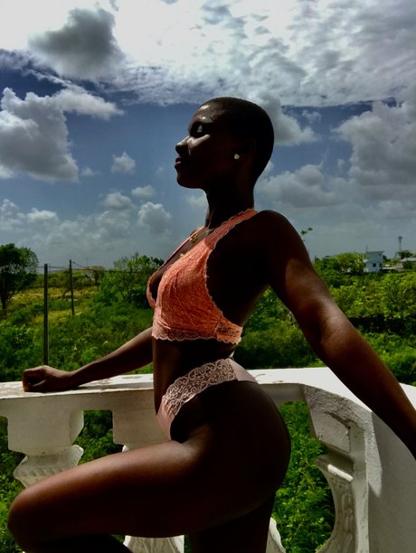 _Yessie Cookies_ nudes actress gallery