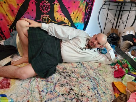 YaBoyMork model naked pics