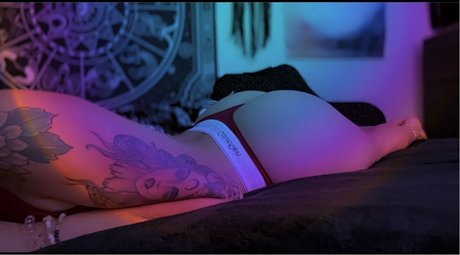 Tbaby_ pornstar erotic photos