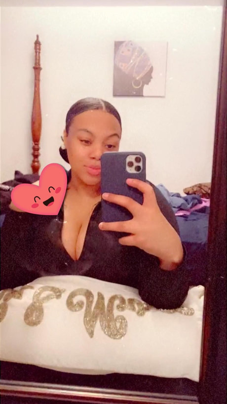 xPinkyy pornstar nudes photos