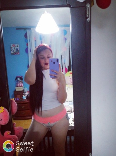 Estefa model adult img