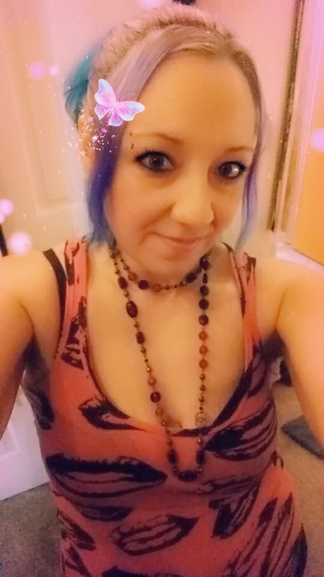 Stephanie Crowe free model image