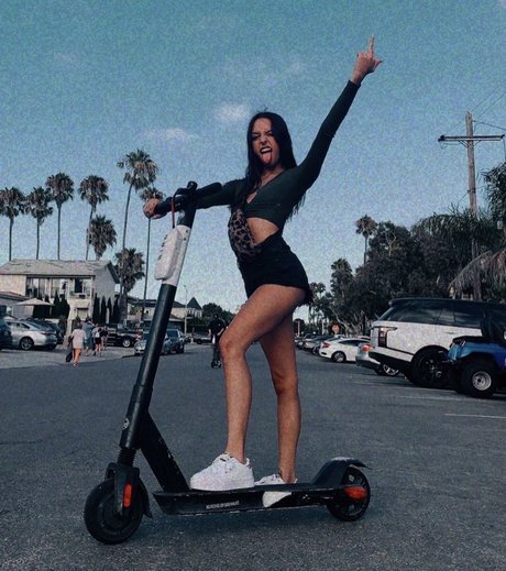 Taylor Hawk exclusive star gallery