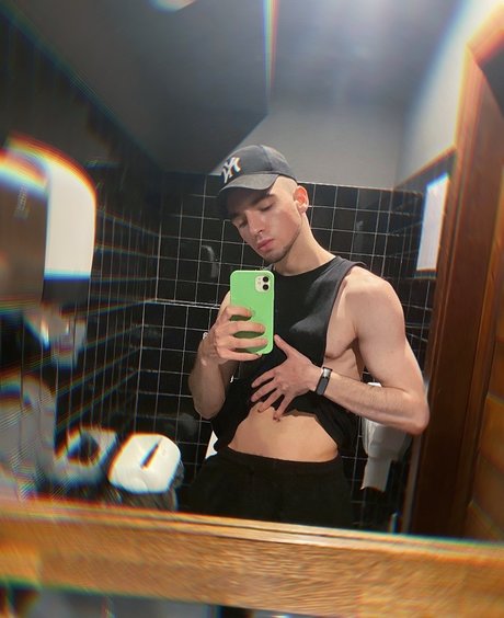 Damelio model sexy photo