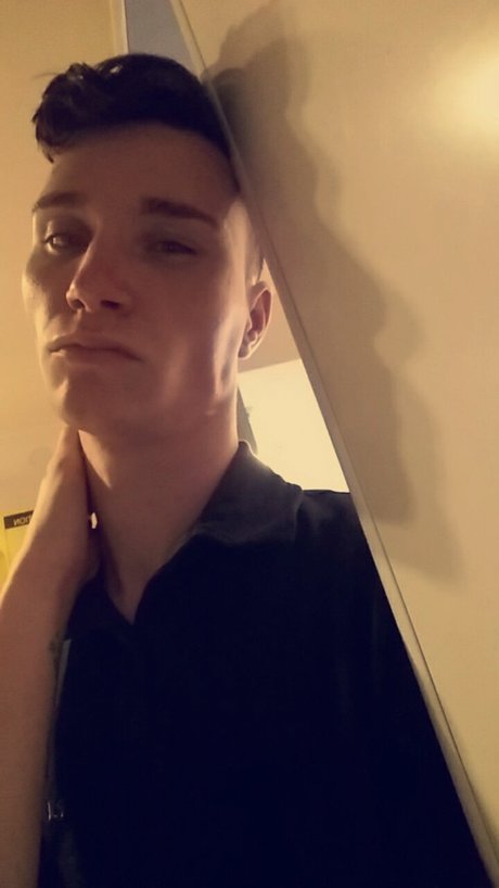 Ashley Trimmer model beautiful pics