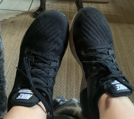 Two Sinful Soles model img