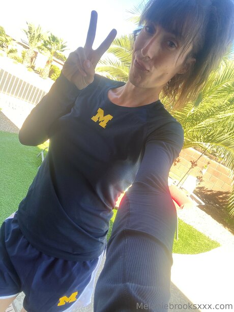 MelanieBrooks model perfect pic