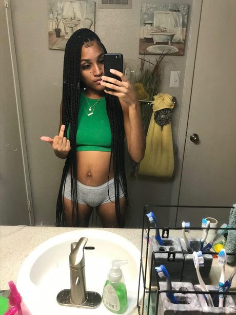 Tyblood model exclusive img