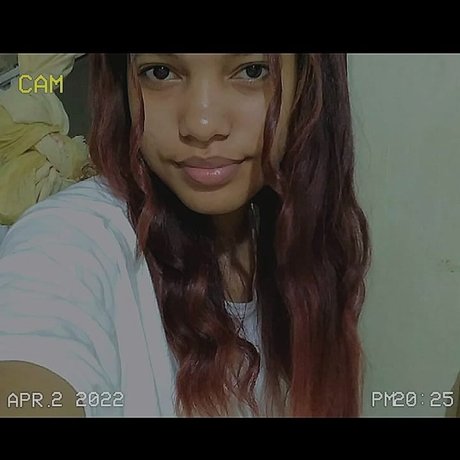 Yisela Escobar_ model nude photo