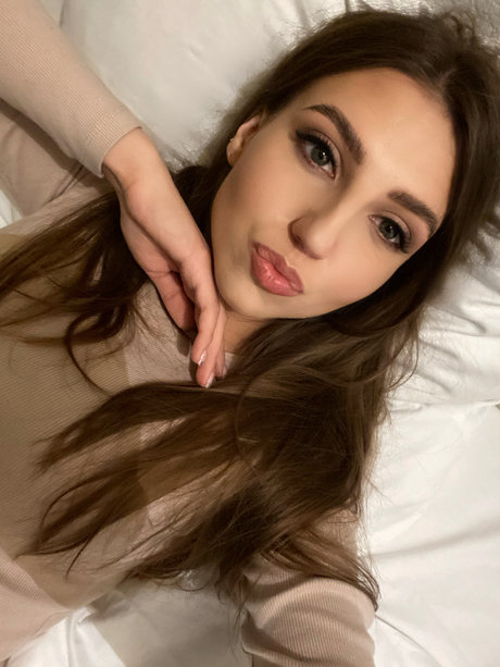 Daria Pol exclusive model photo