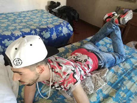 u7898893 nudes star pictures