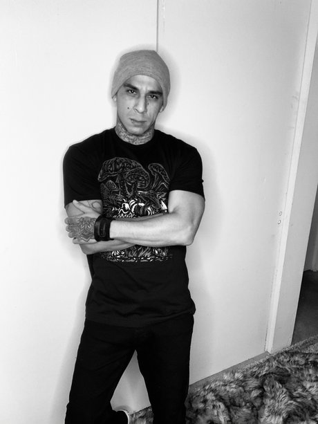 Findom P R I C K star pretty picture