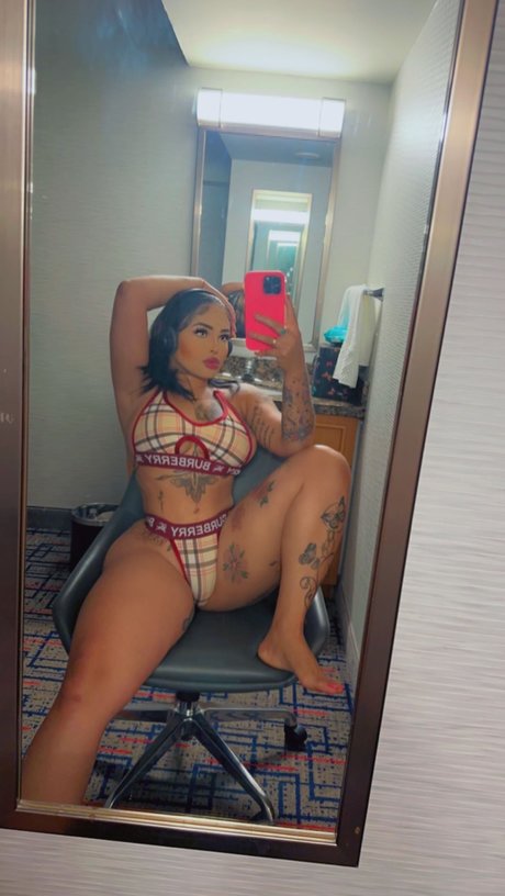 The queen hot star galleries