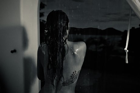 Paola Pliego_ star top pic